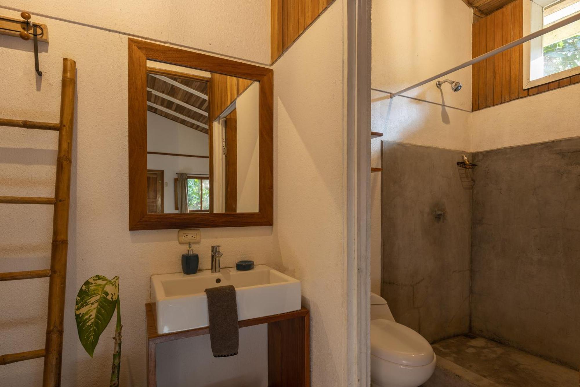 Star Mountain Jungle Lodge & Horse Ranch มัลปัยส์ ภายนอก รูปภาพ