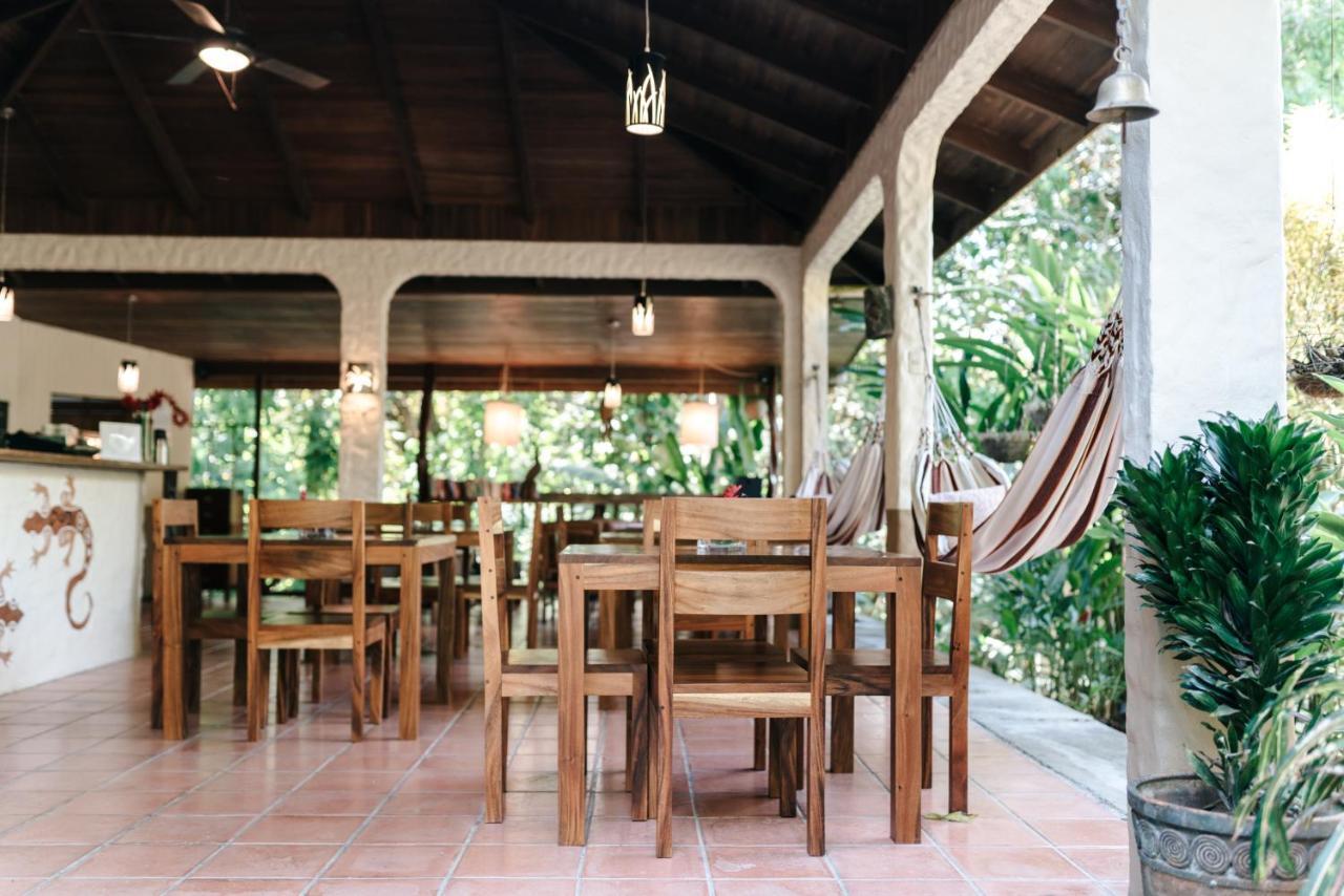 Star Mountain Jungle Lodge & Horse Ranch มัลปัยส์ ภายนอก รูปภาพ