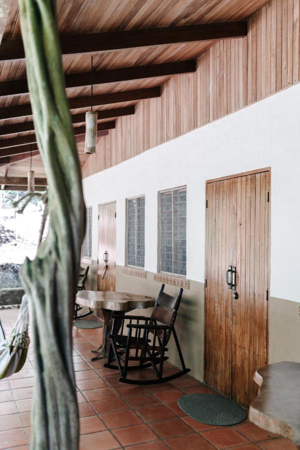 Star Mountain Jungle Lodge & Horse Ranch มัลปัยส์ ภายนอก รูปภาพ